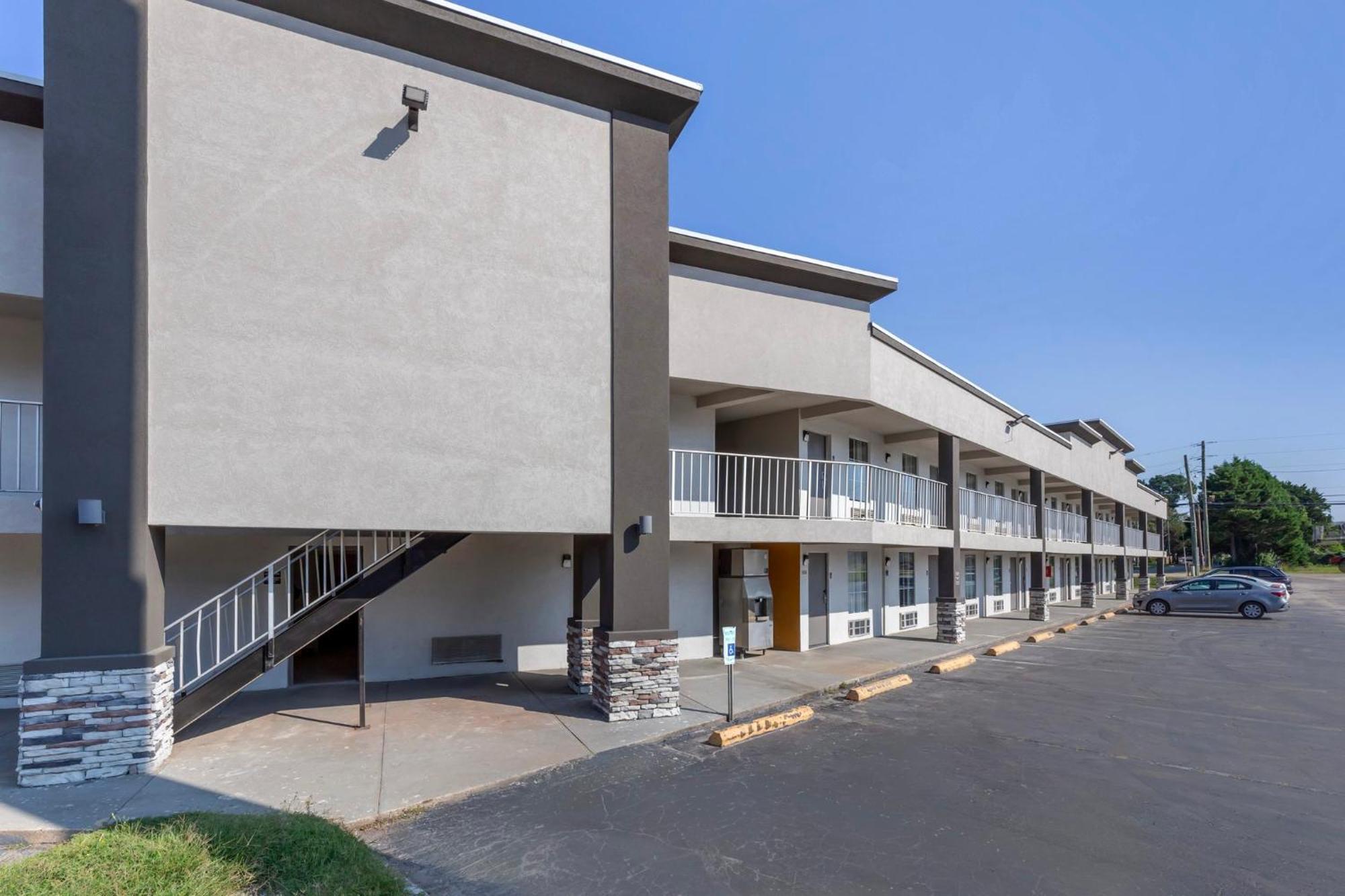 Red Roof Inn Dunn Dış mekan fotoğraf